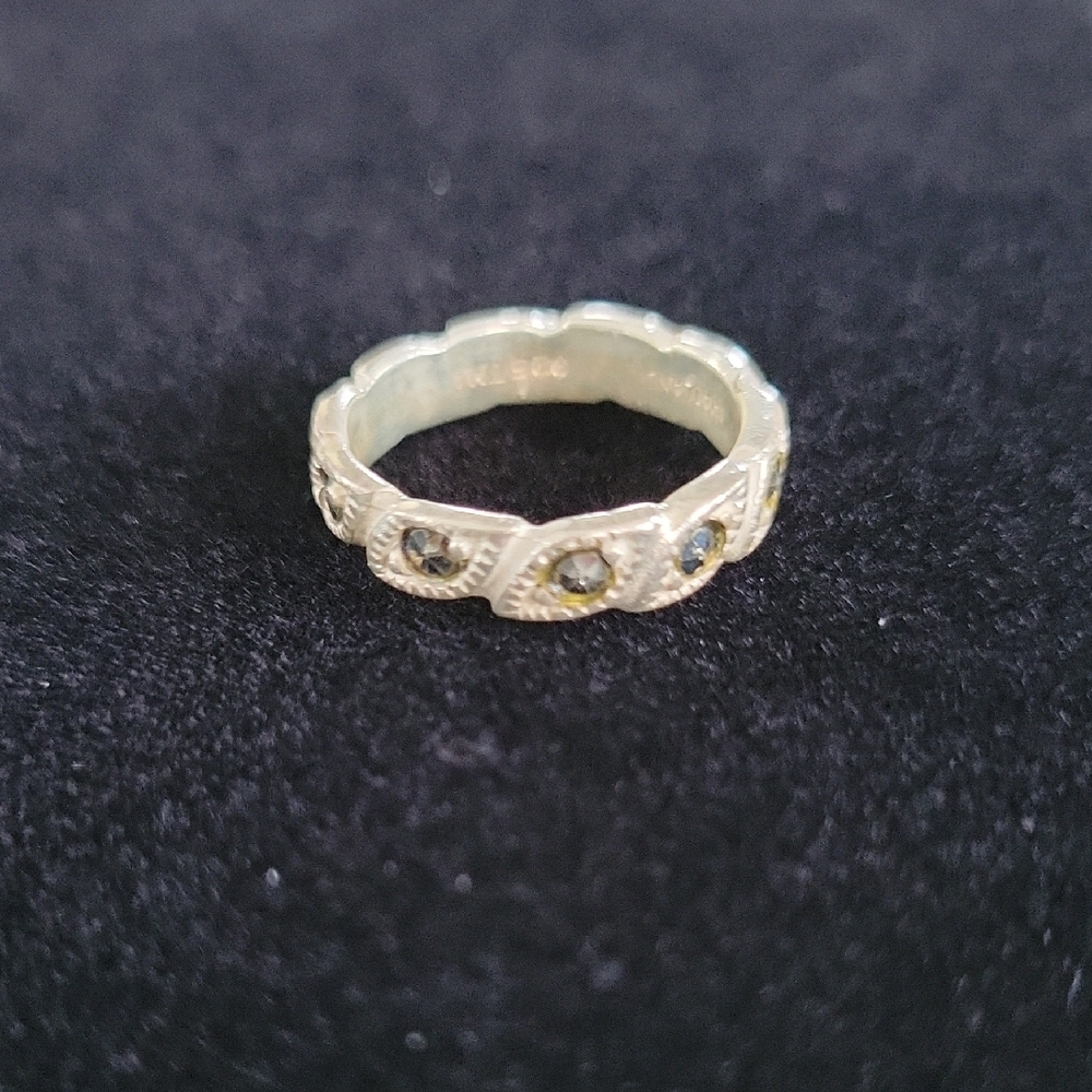 Elegant Silver Band with Gem Accents